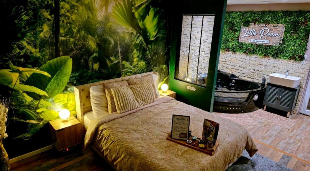 Appartement Chambre Cosy - Jacuzzi - Little Room Vendome Bagian luar foto